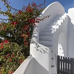 Aqua Breeze Villas