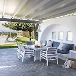 Aqua Breeze Villas Ferienhaus Pláka