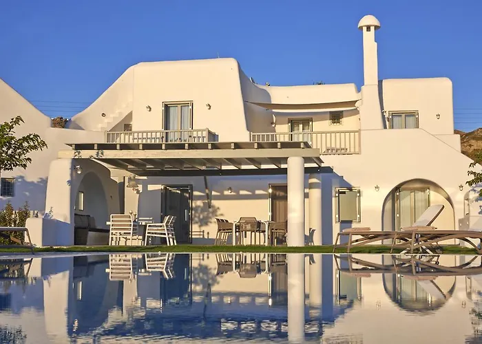 Aqua Breeze On The Pláka