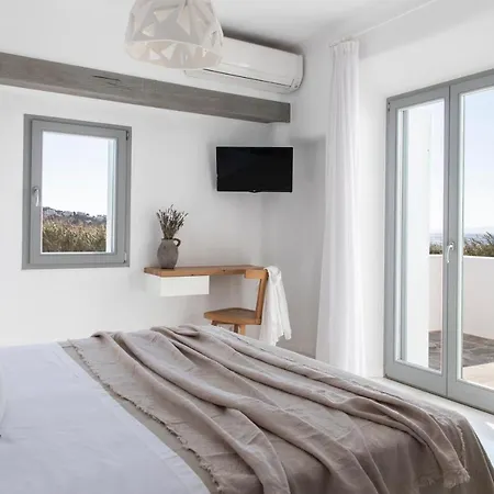Aqua Breeze Villas Holiday home *